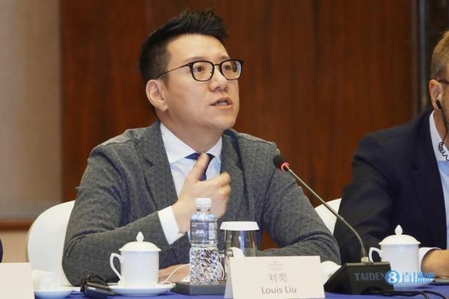 1724784834613062195.jpg 刘奕.jpg